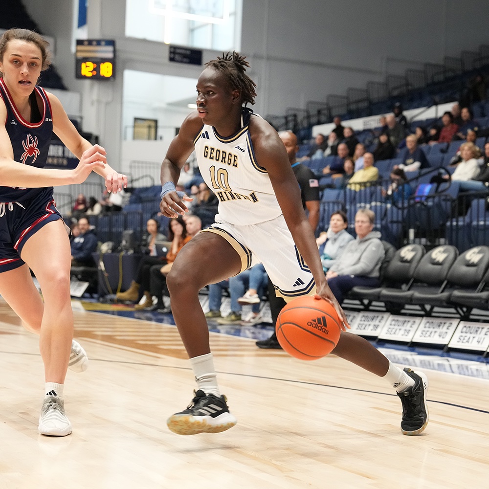 Women’s Basketball Drops Nail-Biter to Richmond in A10 Opener