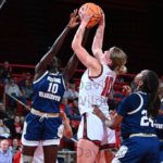 Women’s Basketball Triumphs over Davidson on Road, 45-40