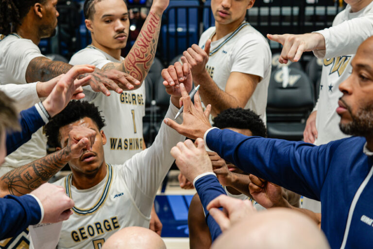 Flat second half slows George Washington against Saint Joseph’s in 79-68 loss